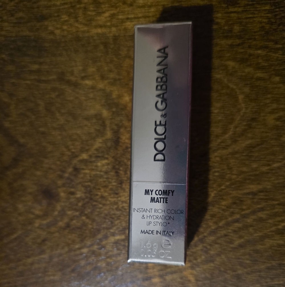 Dolce & Gabbana My Comfy Matte Lip Stylo Shade 24.11 New In Box - Picture 7 of 10